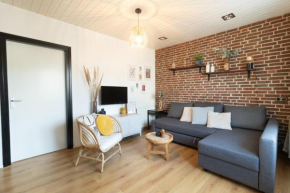 Knus appartement met parkeerplek en zeezicht!